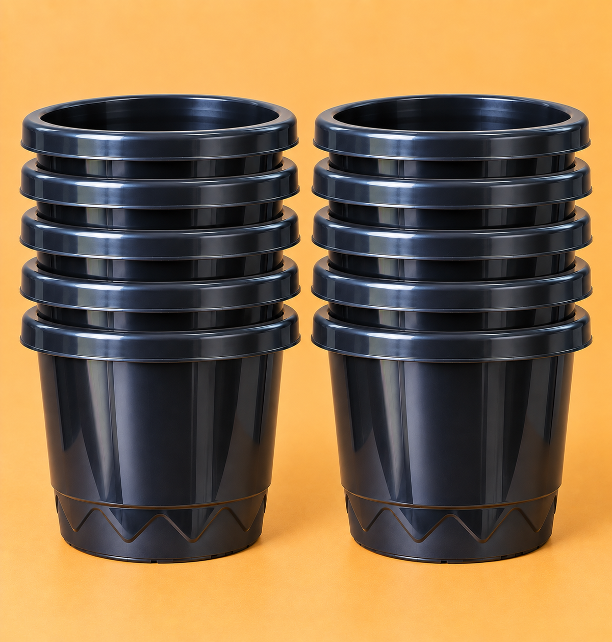 Set of 5 Plastic Pots, 16 Inch Width - 14 Inch Height