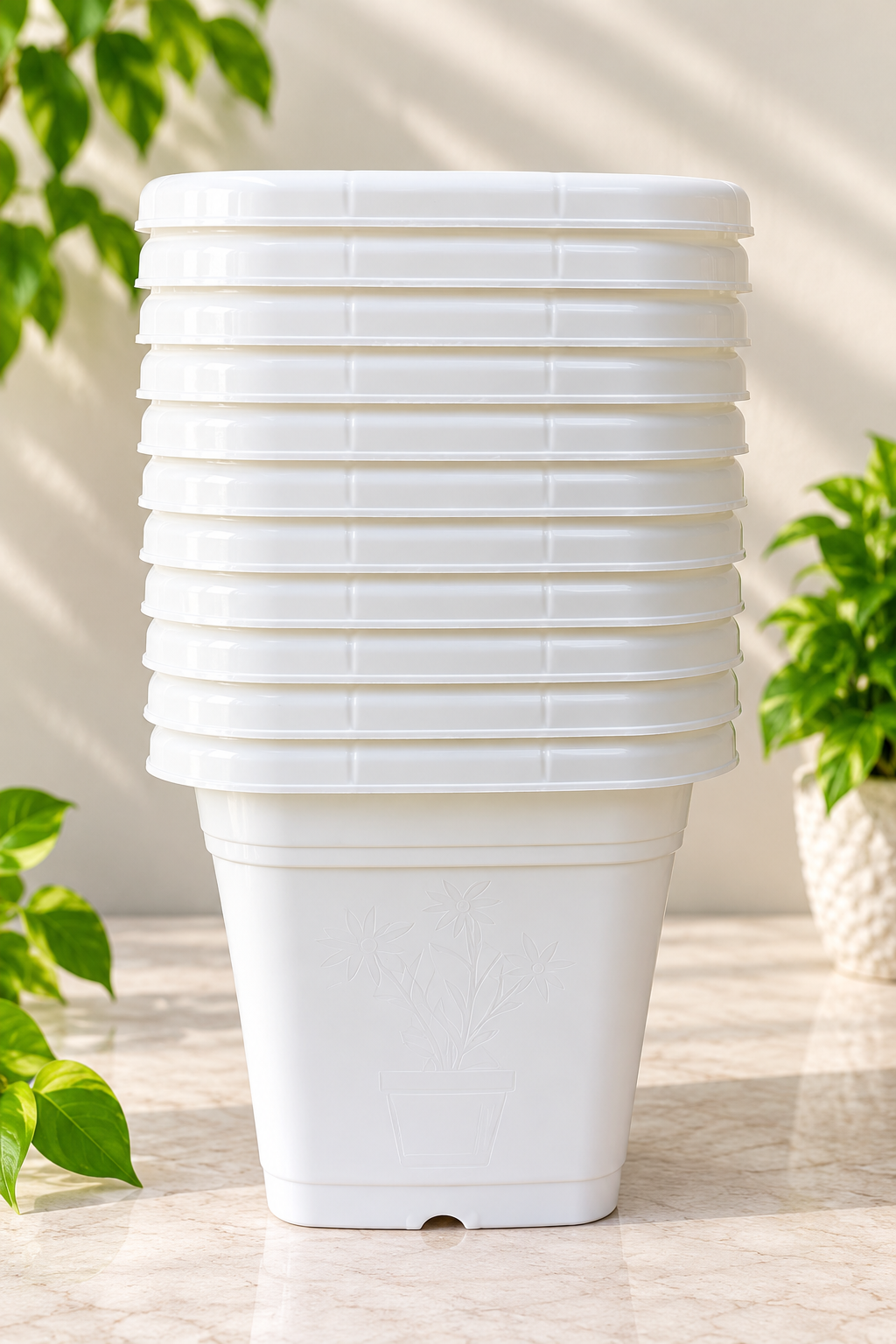 Set of 5 Plastic Pots, 10 Inch Width - 9 Inch Height
